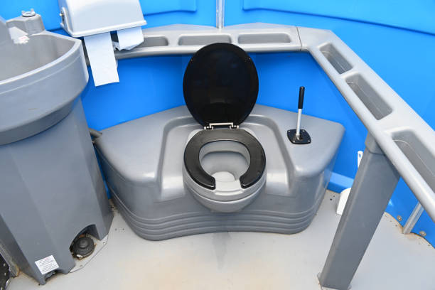 Best Portable toilet rental cost  in Elmwood, IL